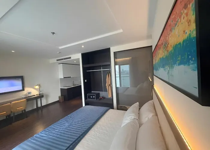 Sapphire - Ocean View - Modern & Cozy *